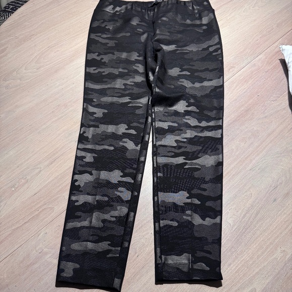 Insight smart pull on metallic camoflaugh Ladies pants size 12 - Picture 5 of 6